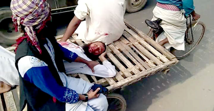 ফুলেল শ্রদ্ধায় চির বিদায় নিলেন রানী